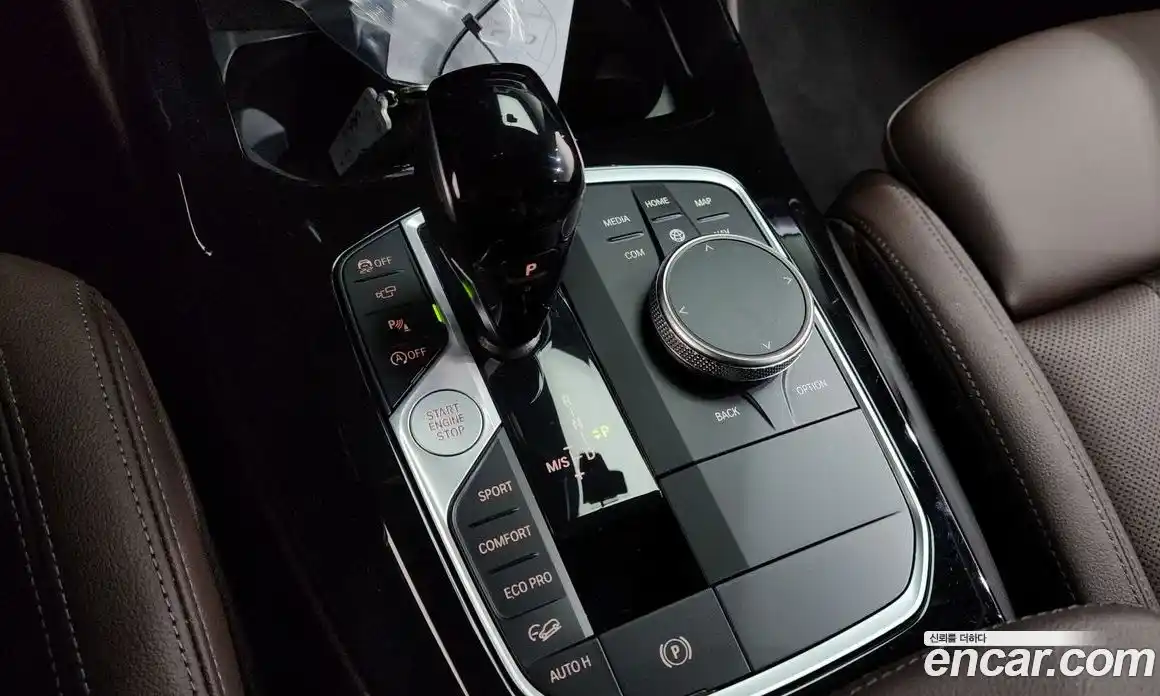 BMW X4 2025 2.0 автомат (гидро), фото 9