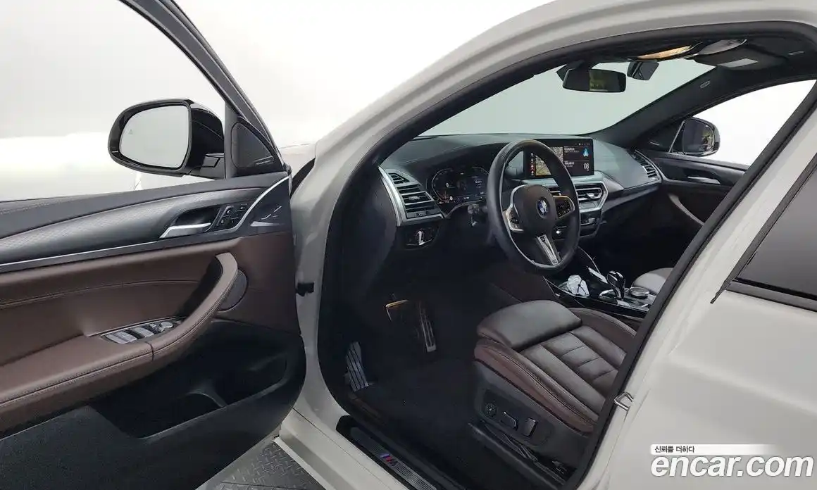 BMW X4 2025 2.0 автомат (гидро), фото 10
