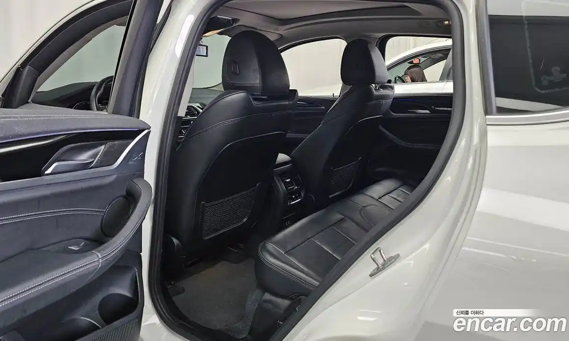 BMW X4 2020 2.0 автомат (гидро), фото 16
