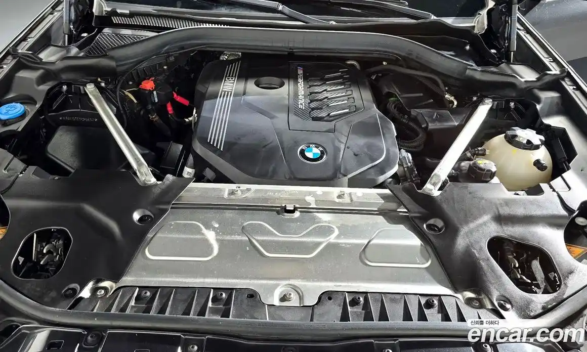 BMW X4 2023 3.0 автомат (гидро), фото 6