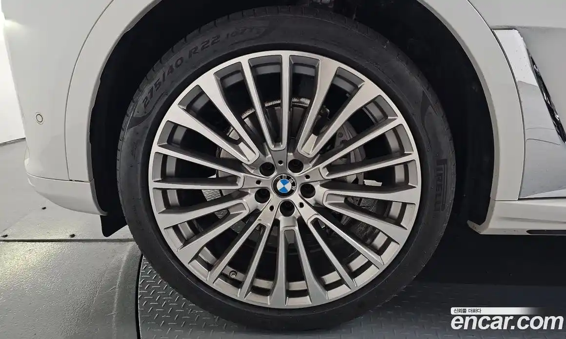 BMW X7 2021 3.0 автомат (гидро), фото 4