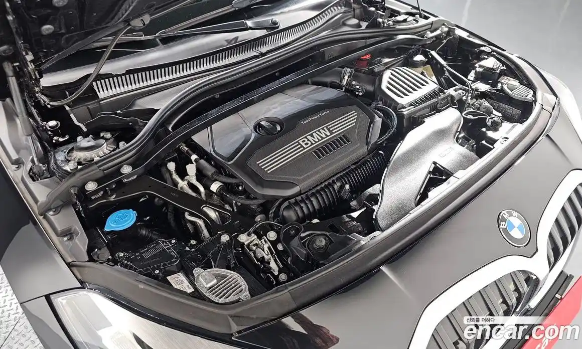 BMW 1 серия 2023 2.0 автомат (гидро), фото 6