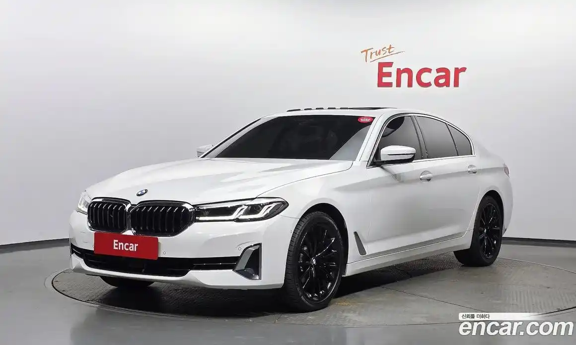 BMW 5 серия 2023 2.0 автомат (гидро), фото 1
