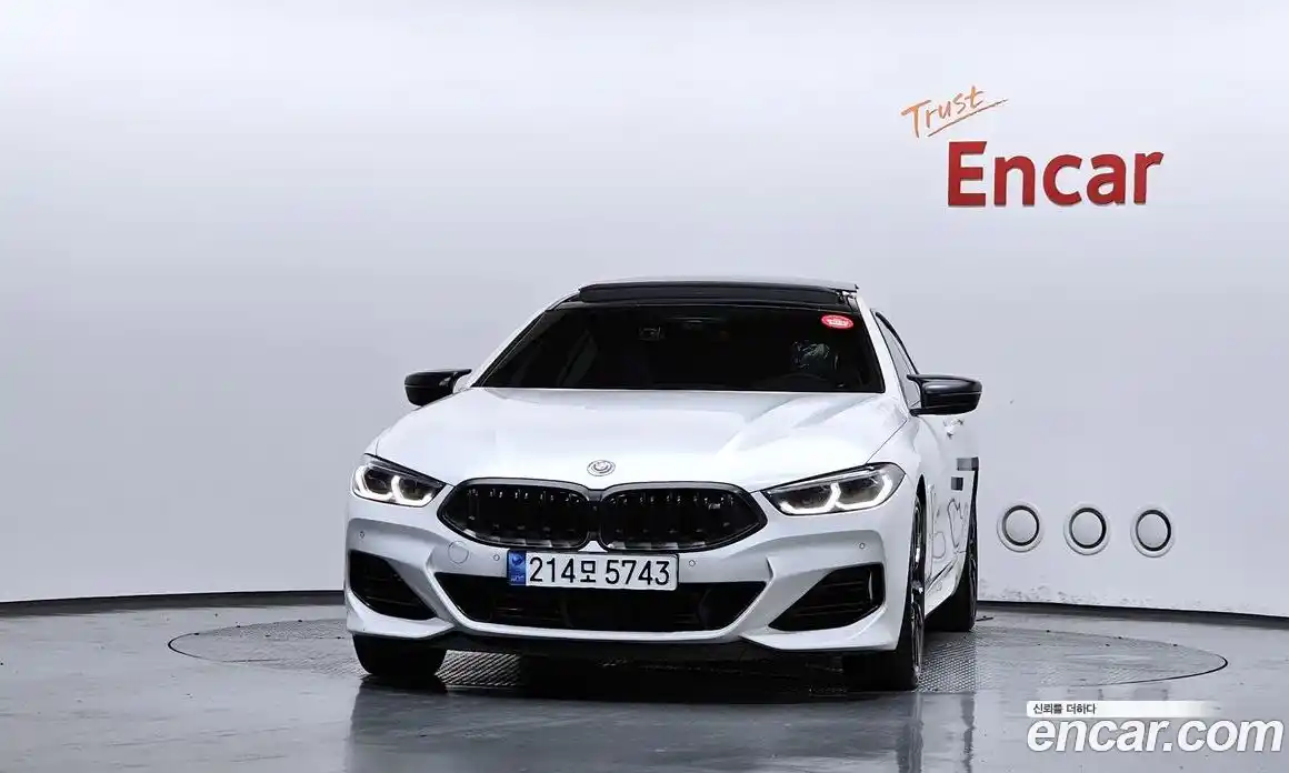BMW 8 серия 2023 4.4 автомат (гидро), фото 3