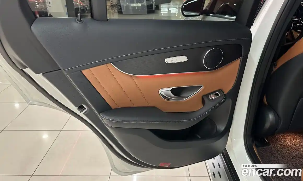 Mercedes-Benz GLC-Class 2023 2.0 гидро, фото 12