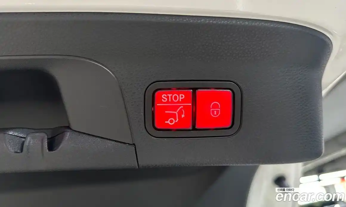 Mercedes-Benz GLC-Class 2023 2.0 гидро, фото 13