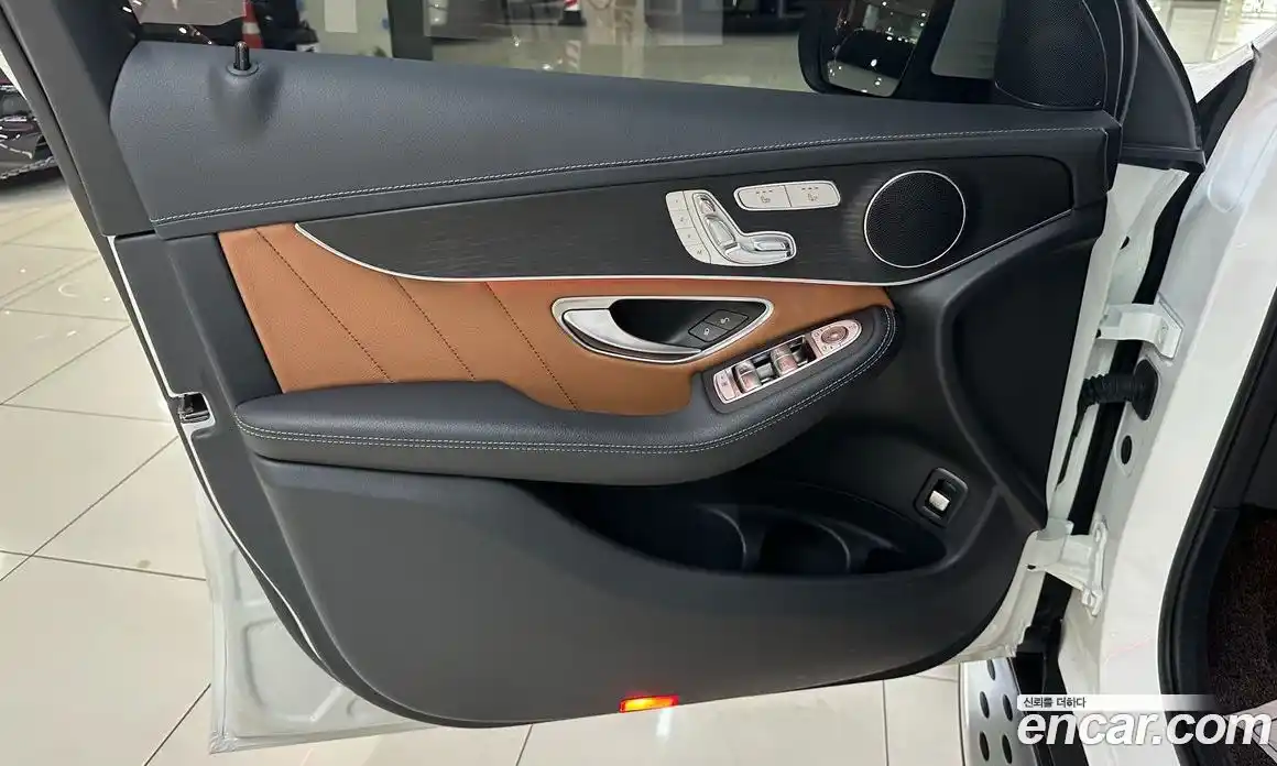 Mercedes-Benz GLC-Class 2023 2.0 гидро, фото 15