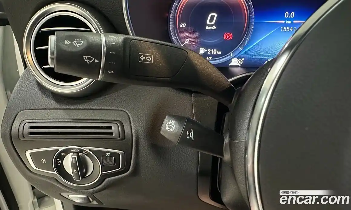 Mercedes-Benz GLC-Class 2023 2.0 гидро, фото 16