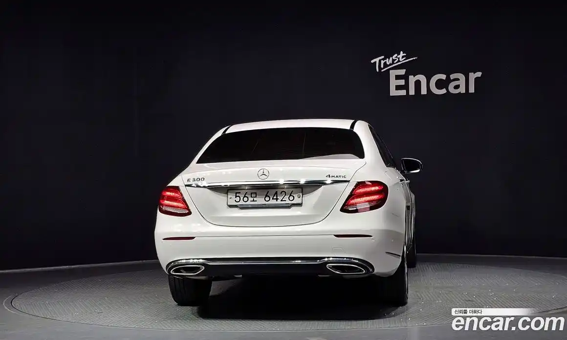 Mercedes-Benz E-Class 2018 2.0 автомат (гидро), фото 4
