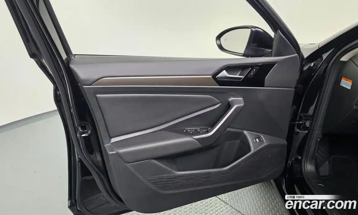 Volkswagen Jetta 2021 1.4 автомат (гидро), фото 14