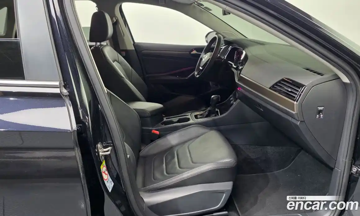 Volkswagen Jetta 2021 1.4 автомат (гидро), фото 17