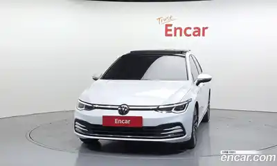 Volkswagen Golf 2022 2.0 автомат (гидро), миниатюра 3