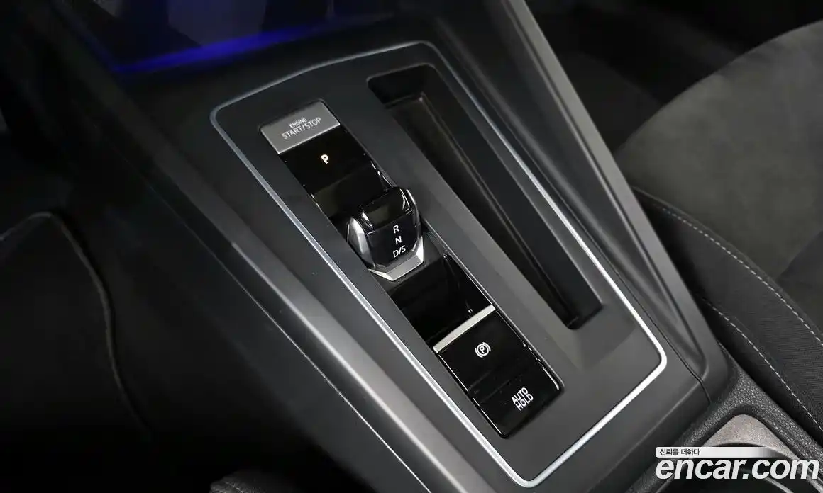 Volkswagen Golf 2022 2.0 автомат (гидро), фото 9