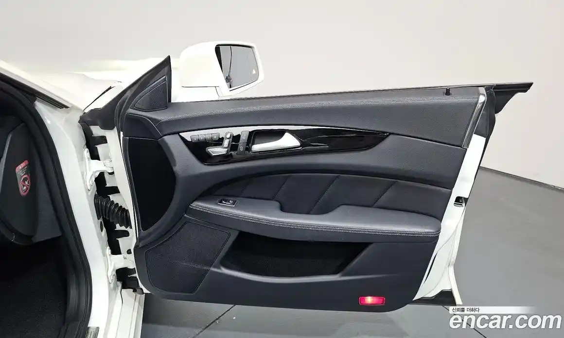 Mercedes-Benz CLS-Class 2017 2.1 гидро, фото 13 Mercedes-Benz CLS-Class 2017 2.1 гидро, фото 13