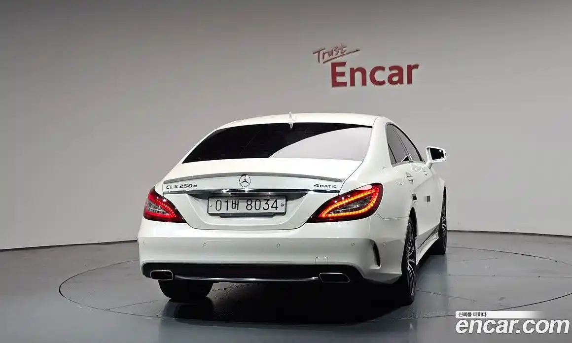 Mercedes-Benz CLS-Class 2017 2.1 гидро, фото 3 Mercedes-Benz CLS-Class 2017 2.1 гидро, фото 3