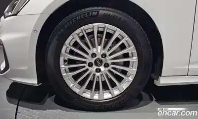Audi A6 2021 2.0 автомат (гидро), миниатюра 5