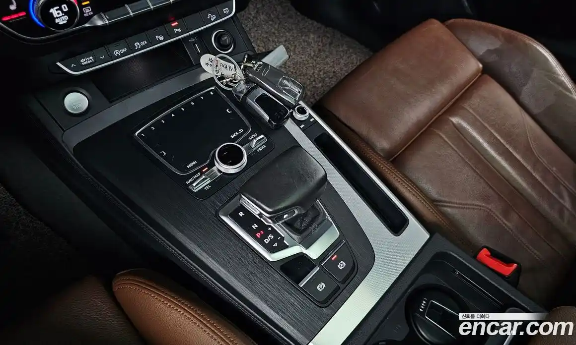 Audi Q5 2020 2.0 автомат (гидро), фото 11
