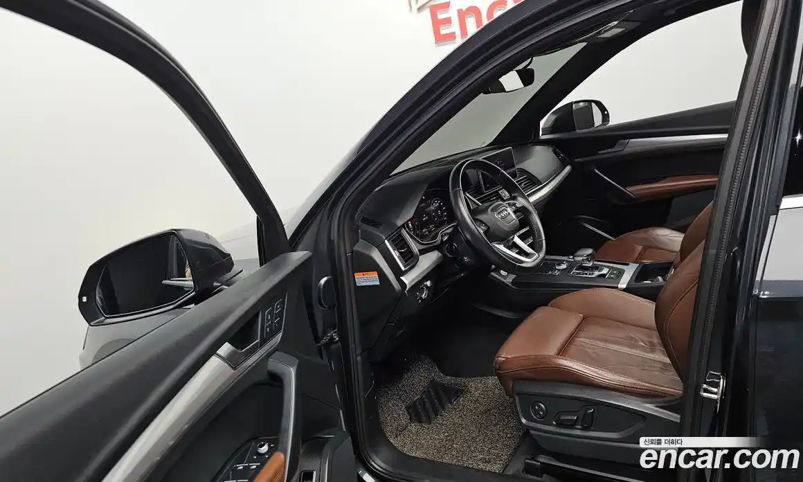Audi Q5 2020 2.0 автомат (гидро), фото 12