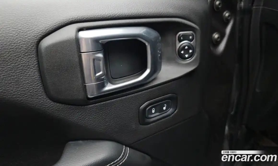 Jeep Wrangler 2020 2.0 автомат (гидро), фото 31