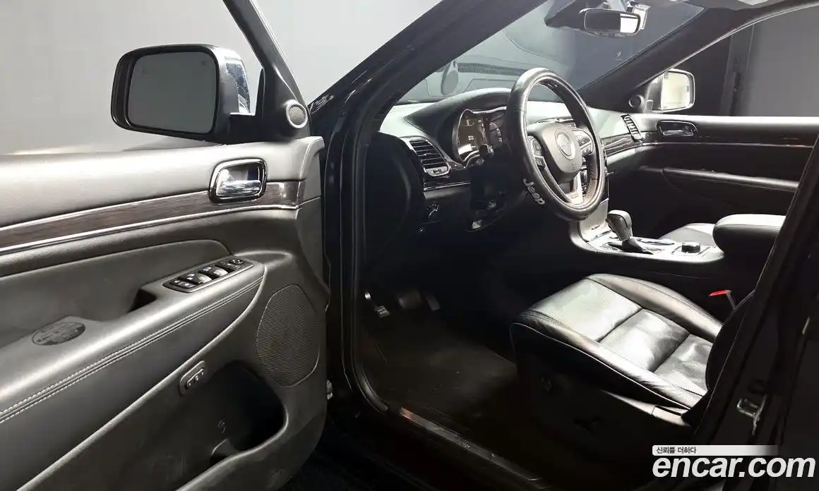 Jeep Cherokee 2019 3.6 автомат (гидро), фото 13