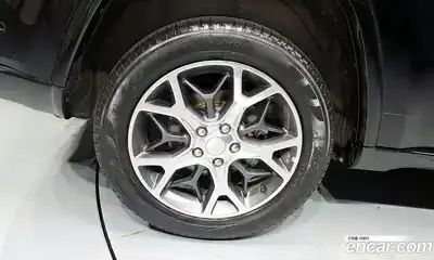 Jeep Cherokee 2019 3.6 автомат (гидро), миниатюра 5