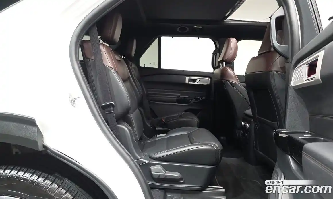 Ford Explorer 2022 3.0 автомат (гидро), фото 11