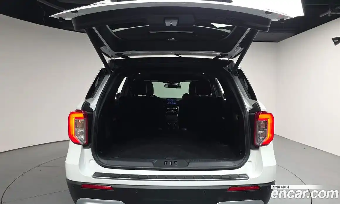 Ford Explorer 2022 3.0 автомат (гидро), фото 20