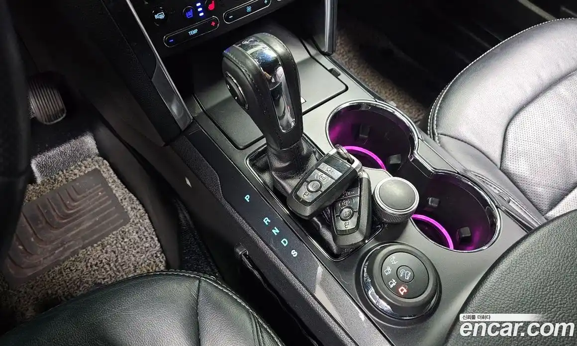 Ford Explorer 2018 2.3 автомат (гидро), фото 9