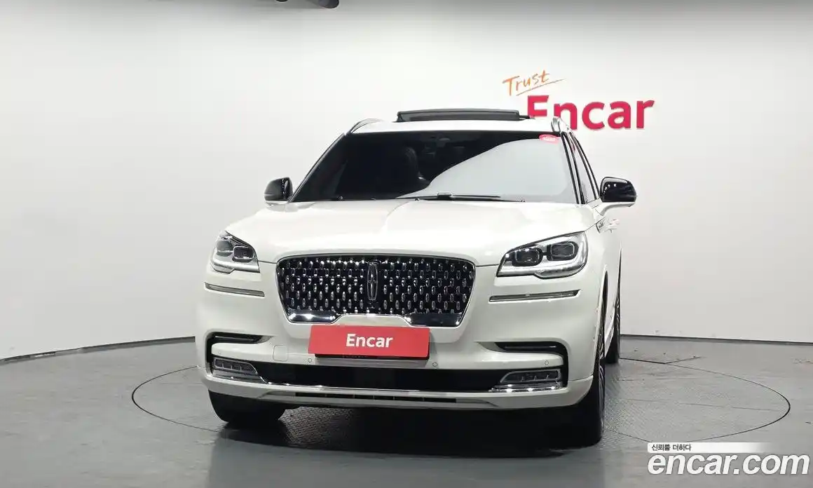 Lincoln Aviator 2023 3.0 автомат (гидро), фото 3 Lincoln Aviator 2023 3.0 автомат (гидро), фото 3