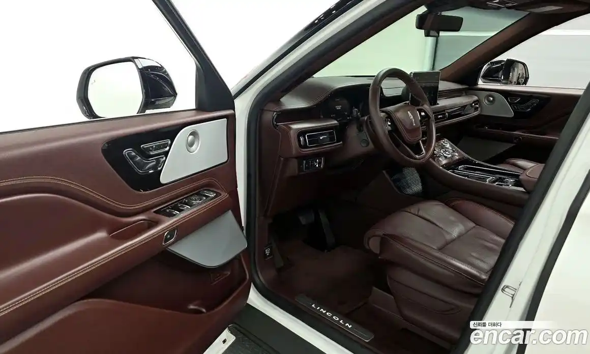 Lincoln Aviator 2023 3.0 автомат (гидро), фото 10 Lincoln Aviator 2023 3.0 автомат (гидро), фото 10