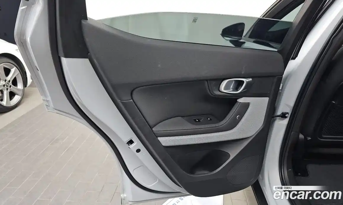 Polestar Polestar 2 2022 0.2 автомат (гидро), фото 15 Polestar Polestar 2 2022 0.2 автомат (гидро), фото 15