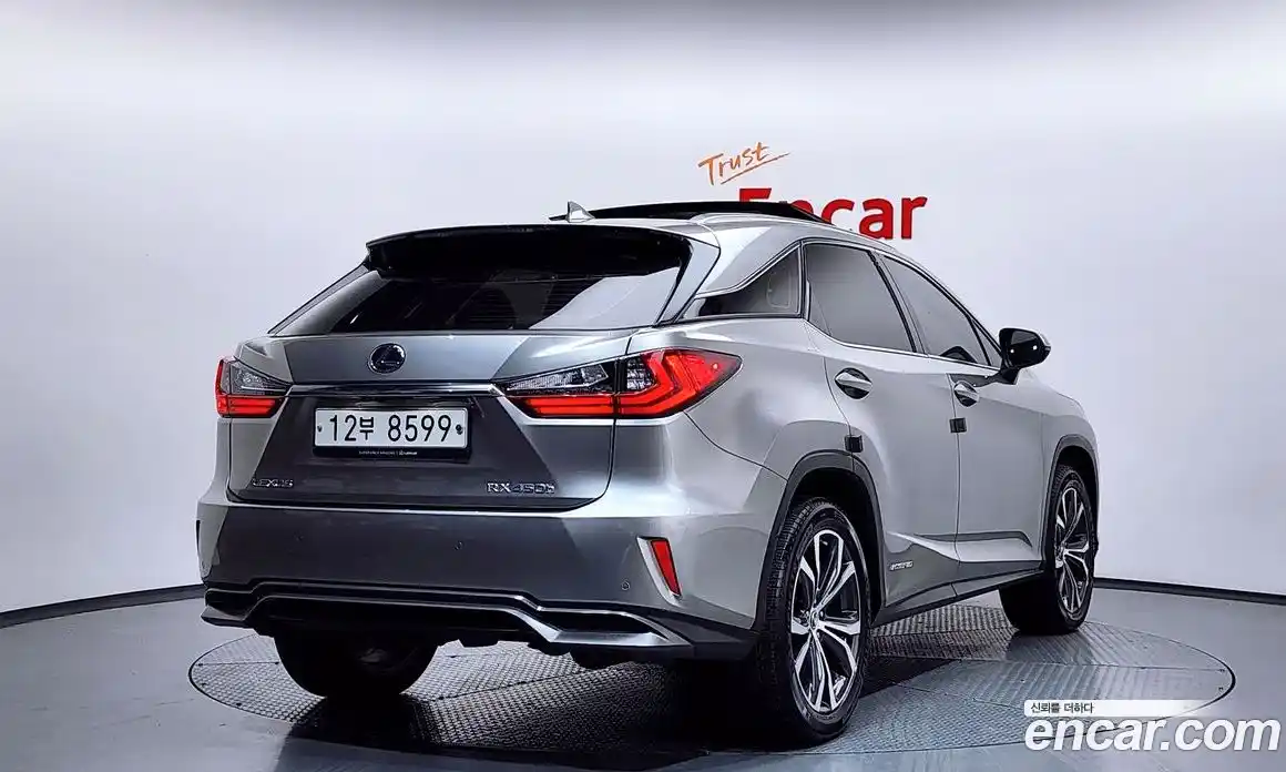 Lexus RX 2018 3.5 автомат (гидро), фото 2 Lexus RX 2018 3.5 автомат (гидро), фото 2