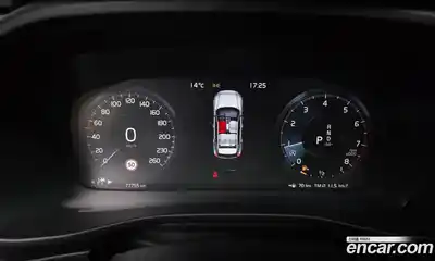 Volvo XC40 2020 2.0 автомат (гидро), миниатюра 11
