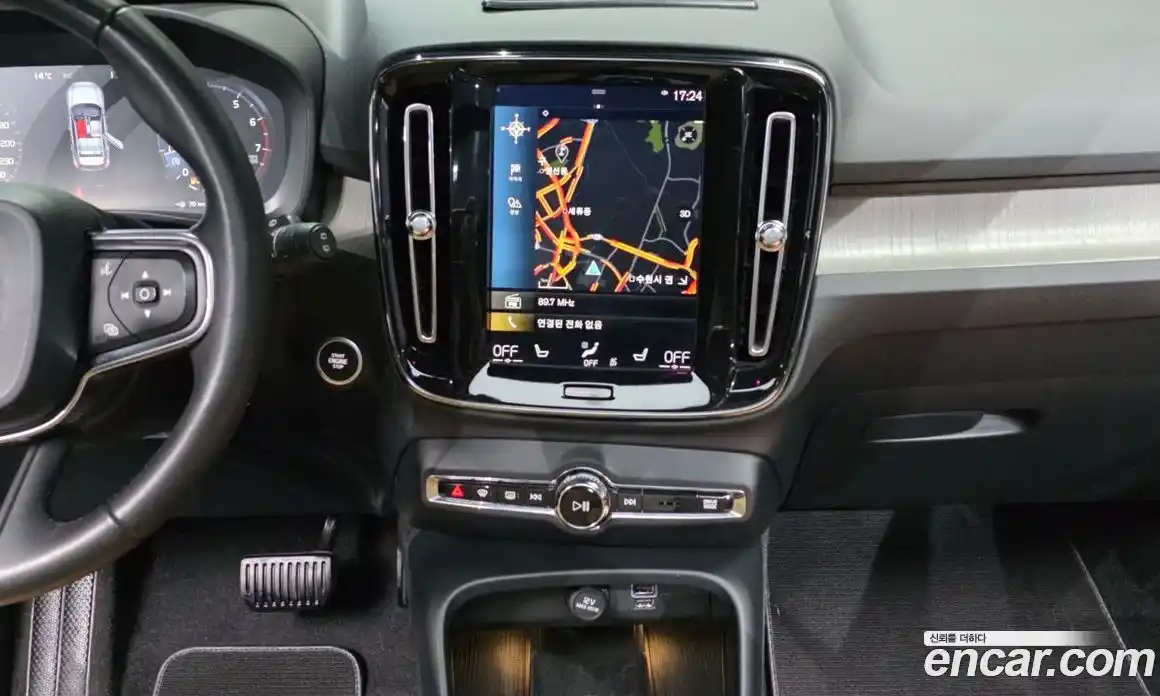 Volvo XC40 2020 2.0 автомат (гидро), фото 20
