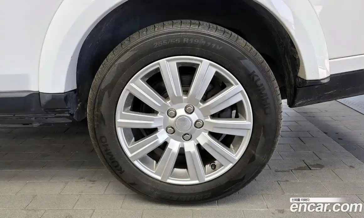 Land Rover Discovery 2013 3.0 автомат (гидро), фото 7