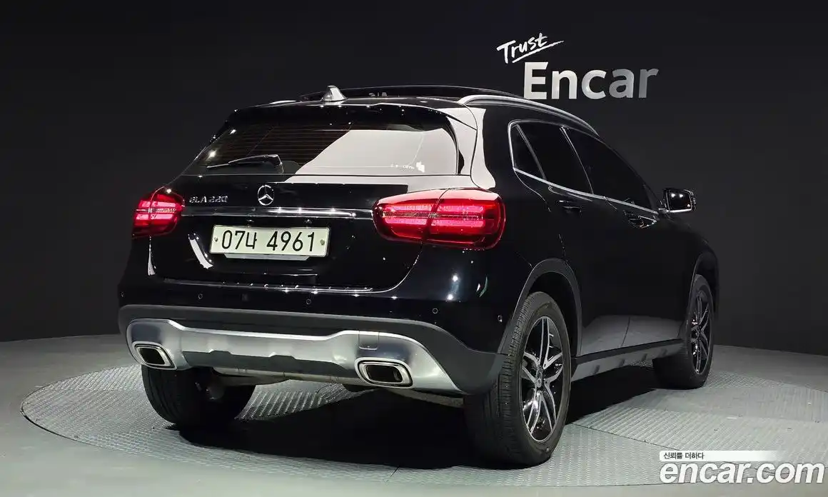 Mercedes-Benz GLA-Class 2018 2.0 гидро, фото 2 Mercedes-Benz GLA-Class 2018 2.0 гидро, фото 2