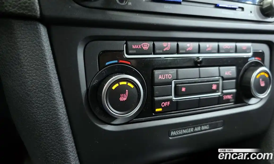 Volkswagen Golf 2012 2.0 автомат (гидро), фото 15