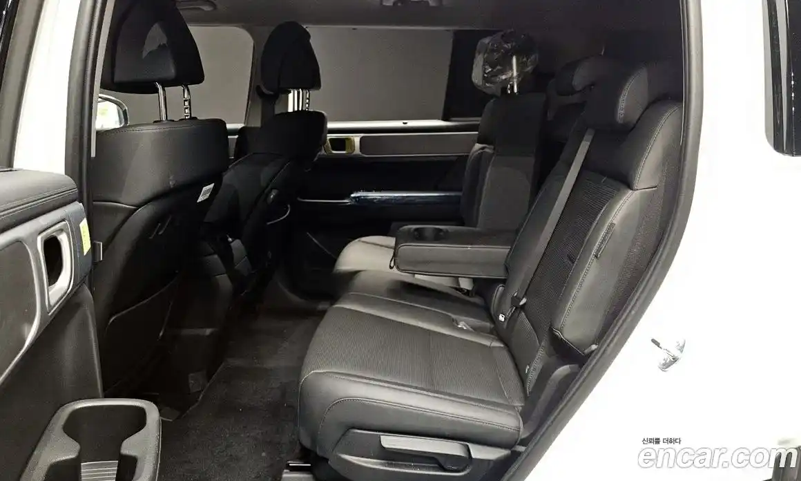 Hyundai Santa Fe 2025 1.6 автомат (гидро), фото 17