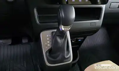 Hyundai Staria 2023 2.2 автомат (гидро), миниатюра 12