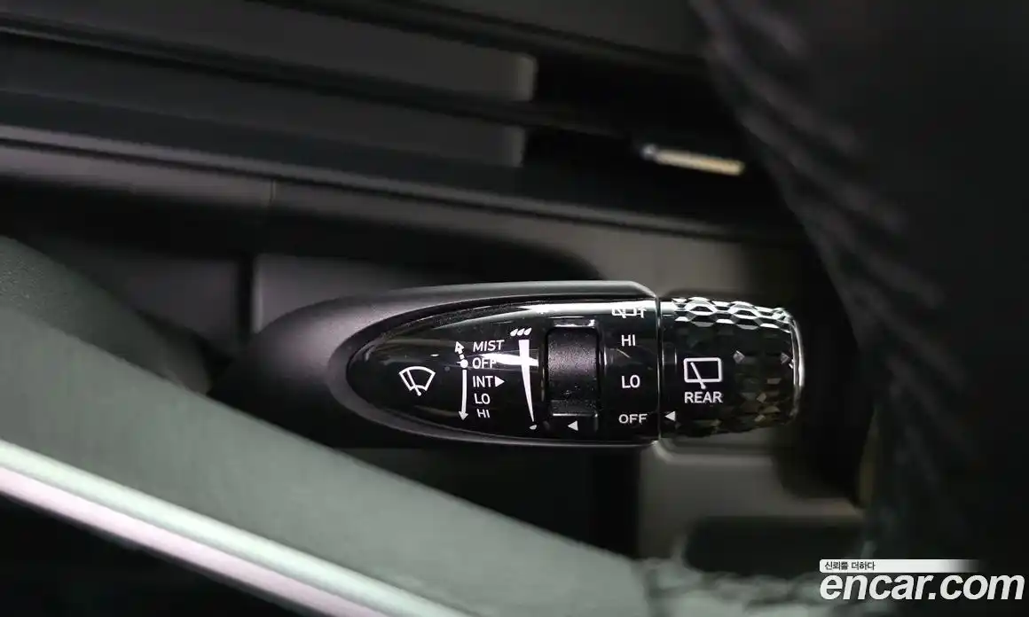 Hyundai Staria 2023 2.2 автомат (гидро), фото 28