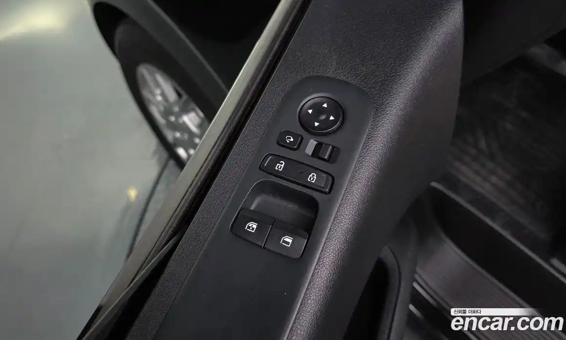 Hyundai Staria 2023 2.2 автомат (гидро), фото 29