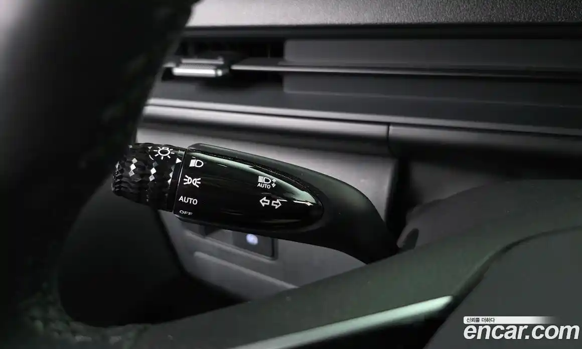 Hyundai Staria 2023 2.2 автомат (гидро), фото 32
