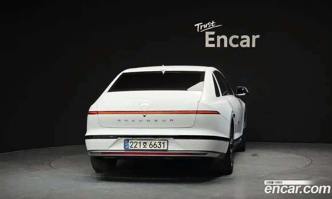 Hyundai Grandeur 2024 3.5 автомат (гидро), фото 4