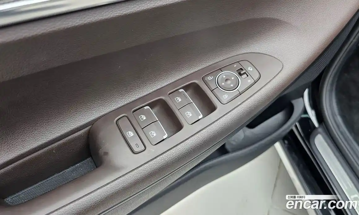 Hyundai Grandeur 2022 2.4 автомат (гидро), фото 16