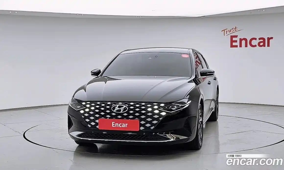 Hyundai Grandeur 2022 2.4 автомат (гидро), фото 3