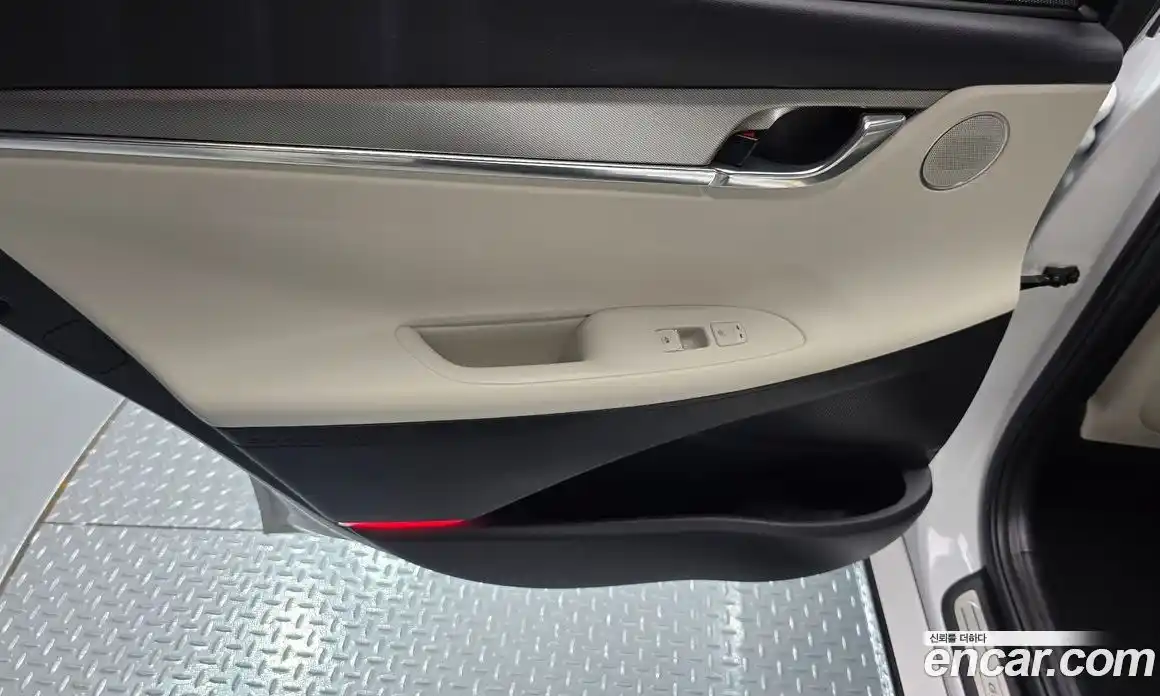 Hyundai Grandeur 2022 2.5 автомат (гидро), фото 15
