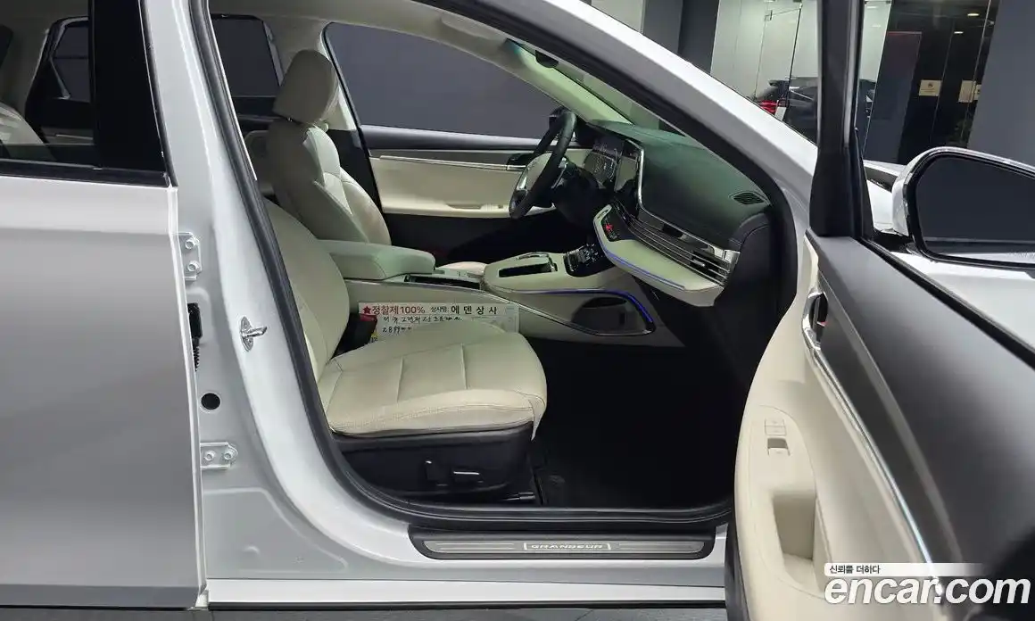 Hyundai Grandeur 2022 2.5 автомат (гидро), фото 17