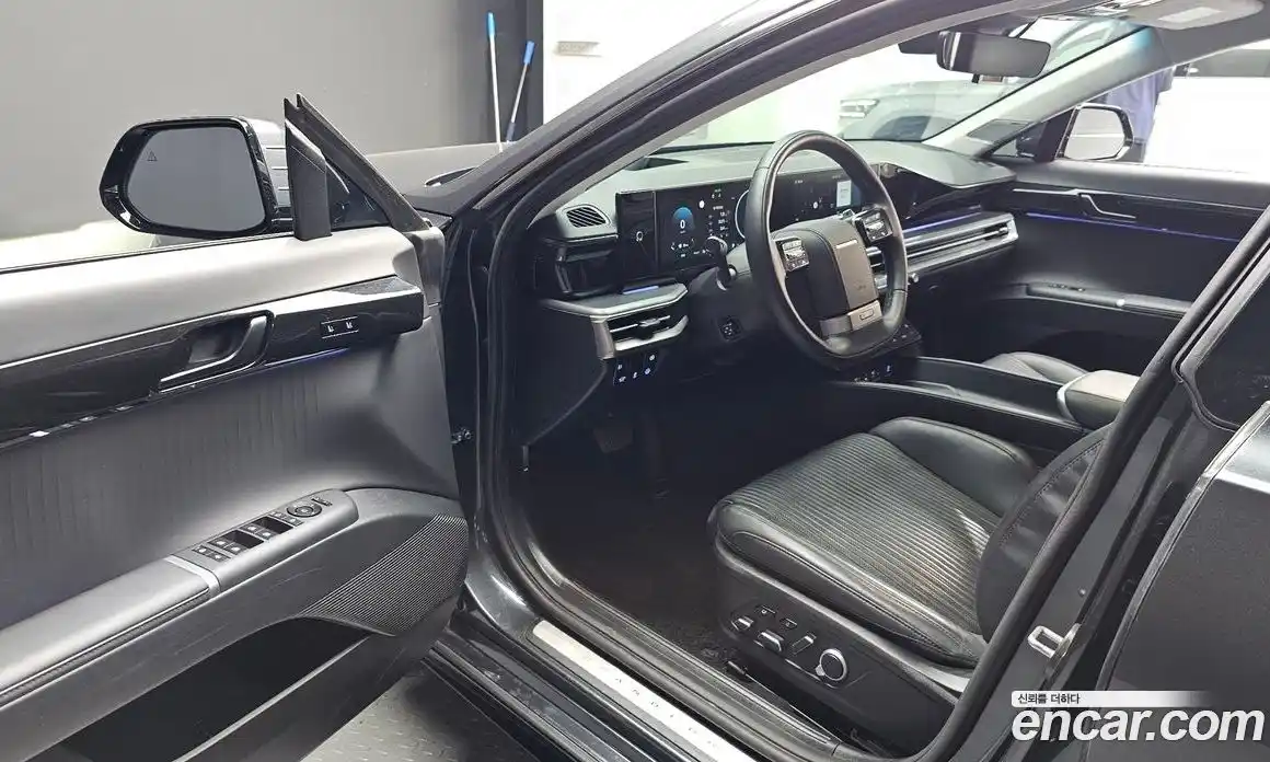 Hyundai Grandeur 2023 1.6 автомат (гидро), фото 13