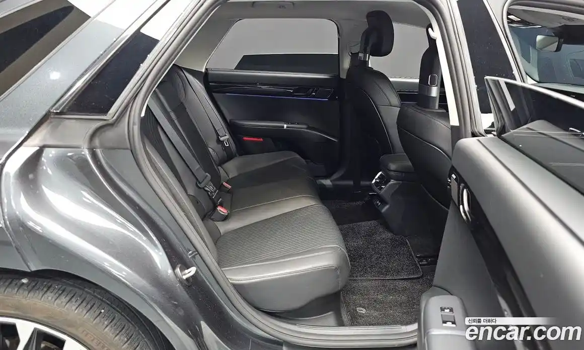 Hyundai Grandeur 2023 1.6 автомат (гидро), фото 17
