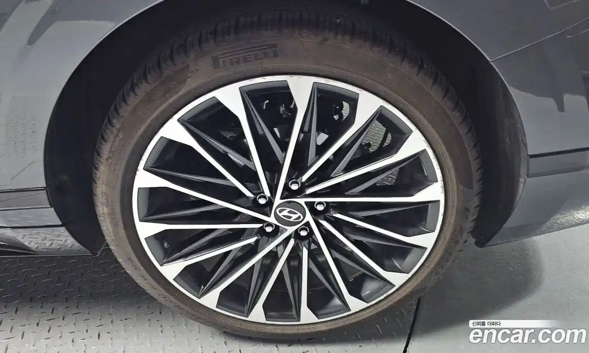 Hyundai Grandeur 2023 1.6 автомат (гидро), фото 7
